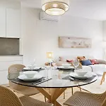 The Collection - Izpizua Apartment *