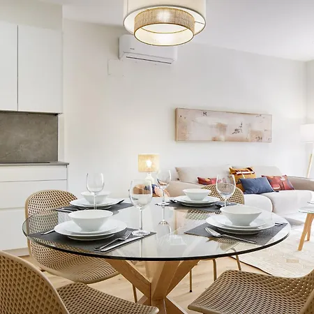 The Collection - Izpizua Appartement *